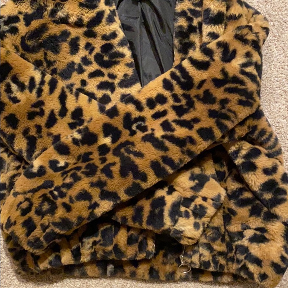 Leopard print faux fur coat - Picture 2 of 3